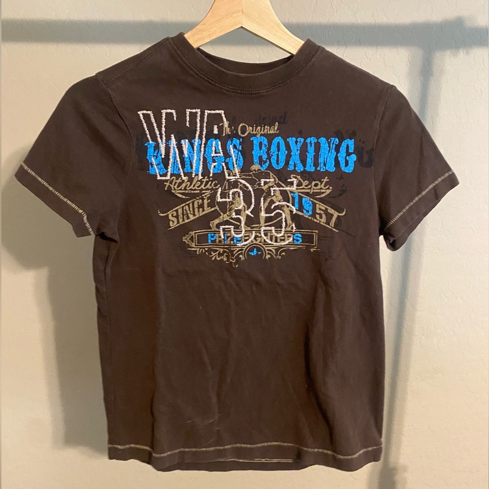 comfy cute brown tee!